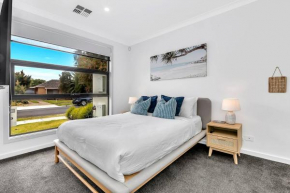 The Art of Zen - Modern Comfort between Beach and CBD, Adelaide